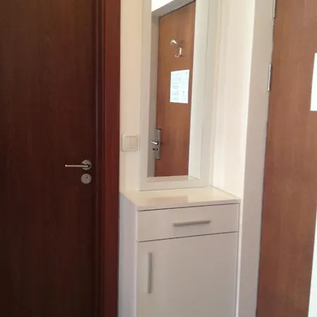In Belmont Aparthotel *