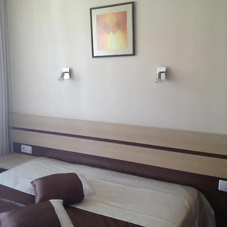 Aparthotel In Belmont